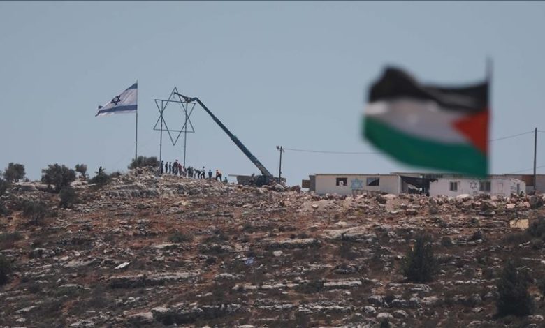 Izrael za pola godine odobrio blizu 13.000 stambenih jedinica na Zapadnoj obali
Izrael za pola godine odobrio blizu 13.000 stambenih jedinica na Zapadnoj obali Izrael za pola godine odobrio blizu 13.000 stambenih jedinica na Zapadnoj obali
Izrael za pola godine odobrio blizu 13.000 stambenih jedinica na Zapadnoj obali