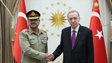 Erdogan u Ankari primio načelnika pakistanske vojske Munira
Erdogan u Ankari primio načelnika pakistanske vojske Munira Photo of Erdogan u Ankari primio načelnika pakistanske vojske Munira
Erdogan u Ankari primio načelnika pakistanske vojske Munira