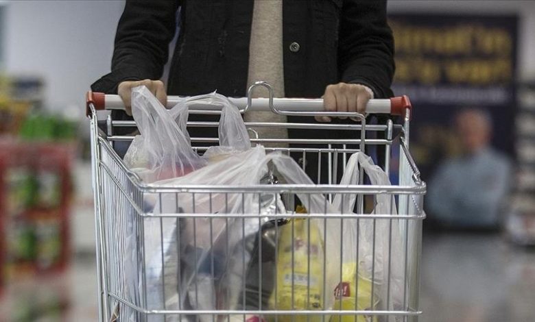 Osobna potrošnja skuplja za 6,7 posto u odnosu na prošlu godinu Osobna potrošnja skuplja za 6,7 posto u odnosu na prošlu godinu